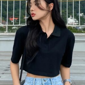 Effortless Elegance: Casual Regular Sleeves Solid Top for Women in Black