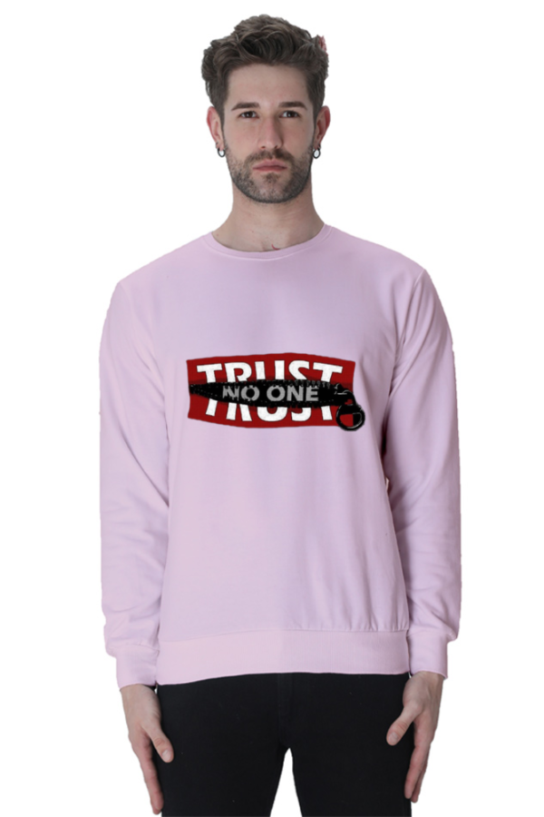 The graphic sweatshirt "Trust No One" - Image 5