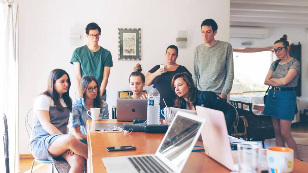 slide image free img 1024x576.jpg
everythig apparels classyfad have